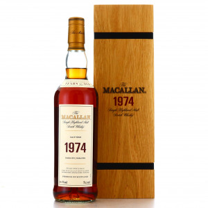 Macallan 1974 Fine and Rare 30 Year Old #929038