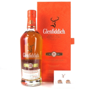 Glenfiddich 21 Year Old Reserva Rum Finish   includes Cufflinks