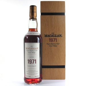 Macallan 1971 Fine and Rare 30 Year Old