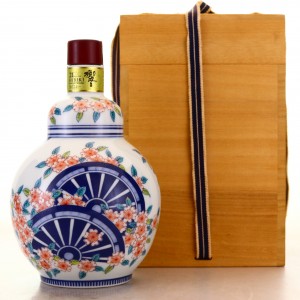 Hibiki 21 Year Old Ceramic Arita Decanter 2013 Release