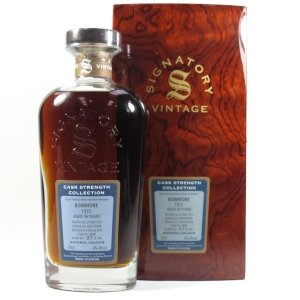 Bowmore 1972 Signatory Vintage 36 Year Old / Cask Strength