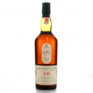 Lagavulin 16 Year Old White Horse Bottling 75cl / US Import