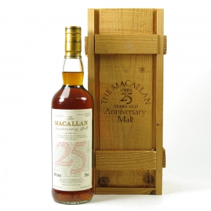 Macallan 1971 Anniversary Malt 25 Year Old