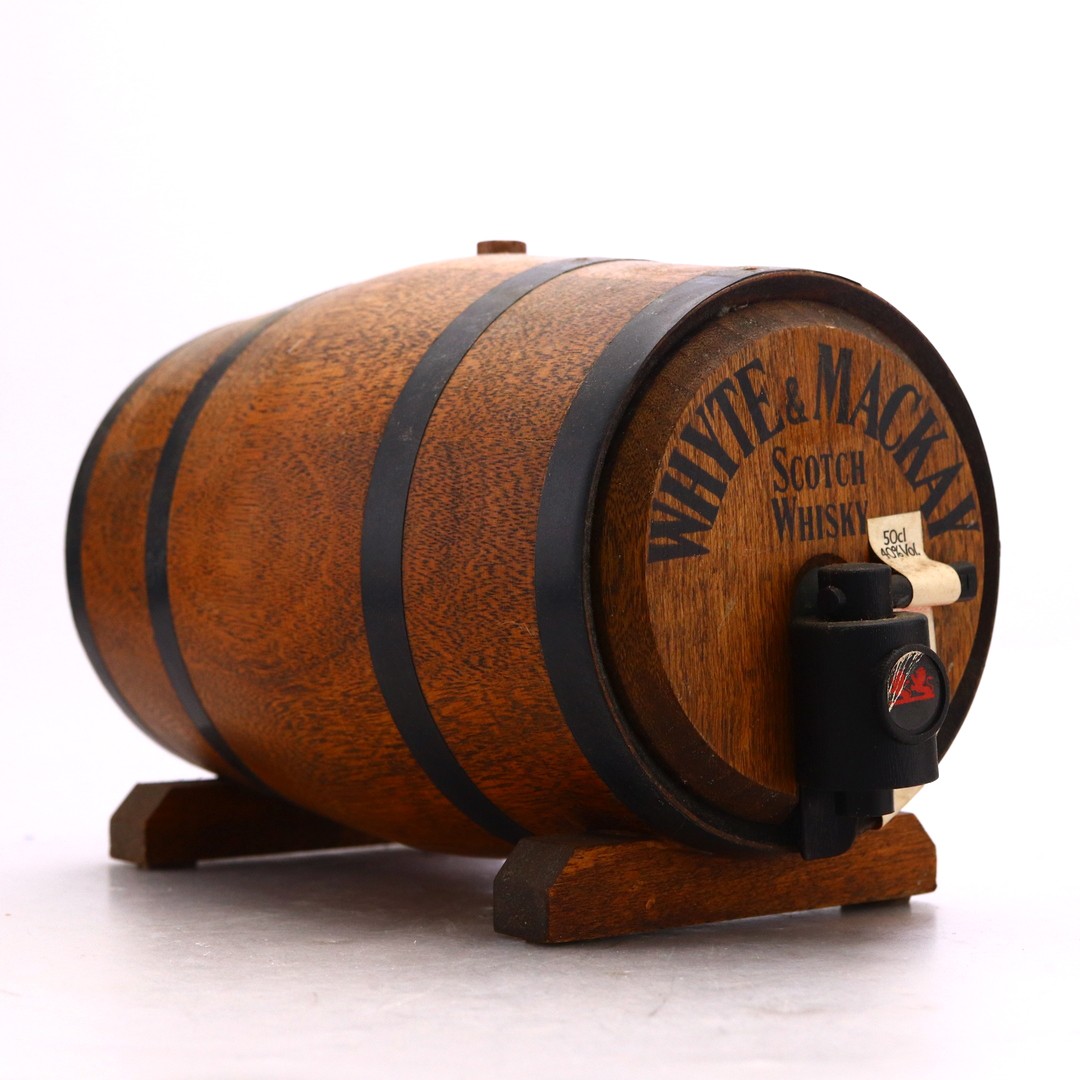 Whyte and Mackay Barrel Decanter 50cl Whisky Auctioneer