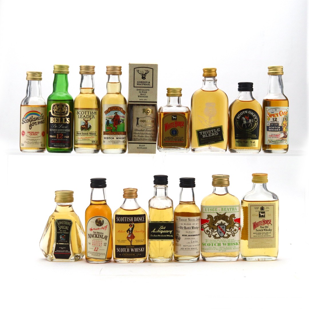 Blended Whisky Miniature x 16 Whisky Auctioneer