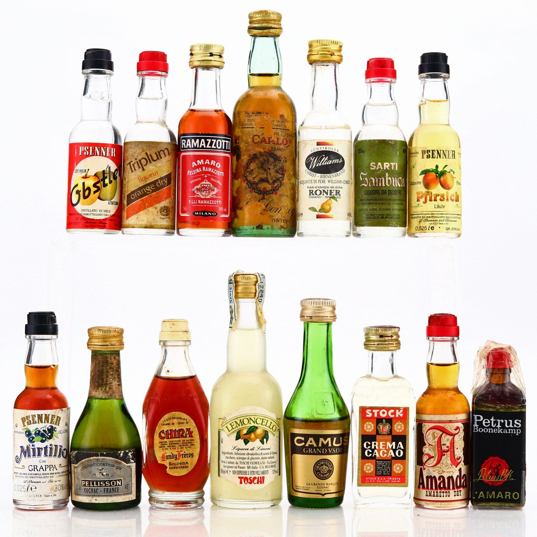 Spirits & Liqueur Miniatures x 15 Whisky Auctioneer
