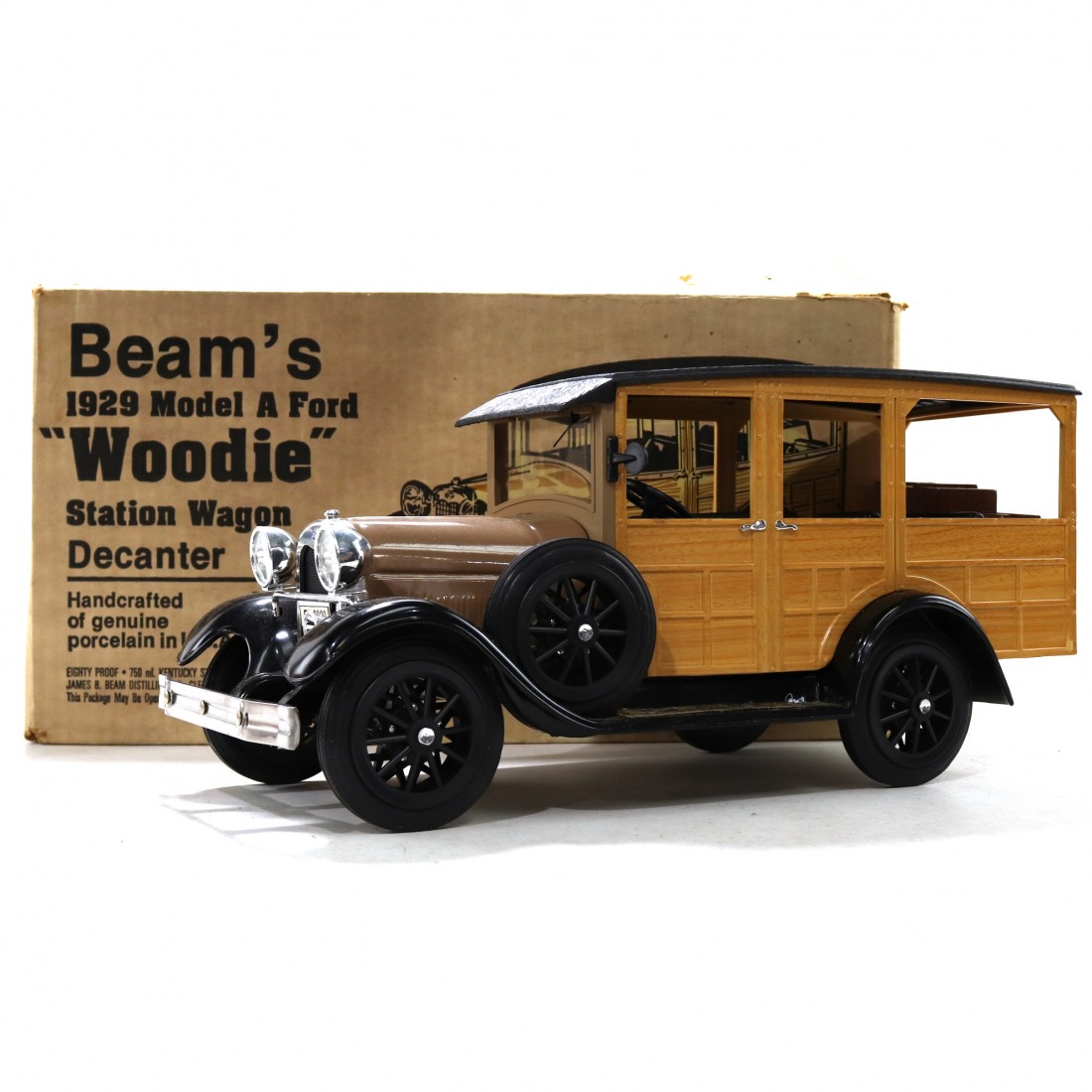 Jim Beam's Woodie Decanter Whisky Auctioneer