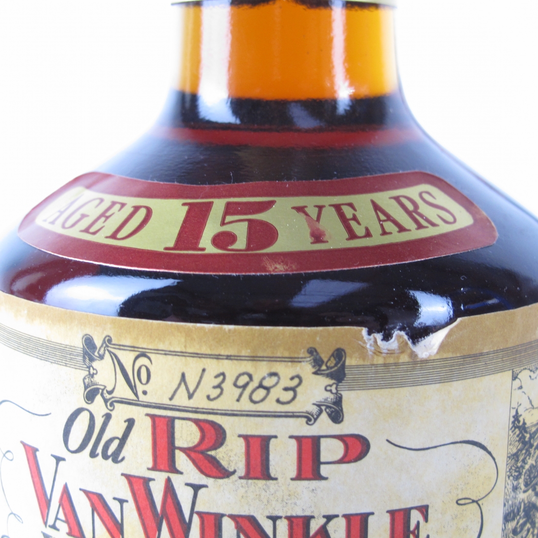 Old rip van winkle 15 year old whisky auctioneer