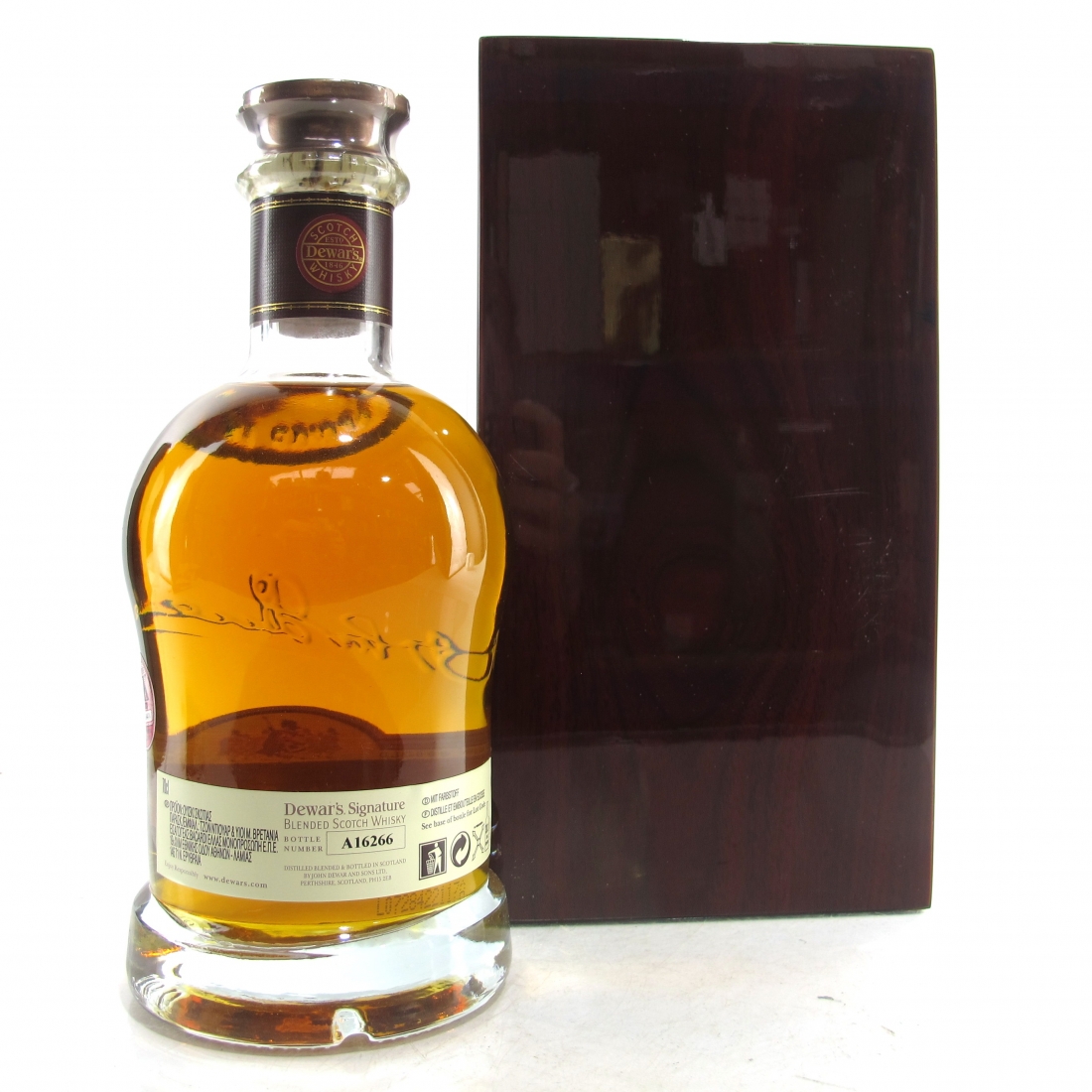 Dewar's Signature Whisky Auctioneer