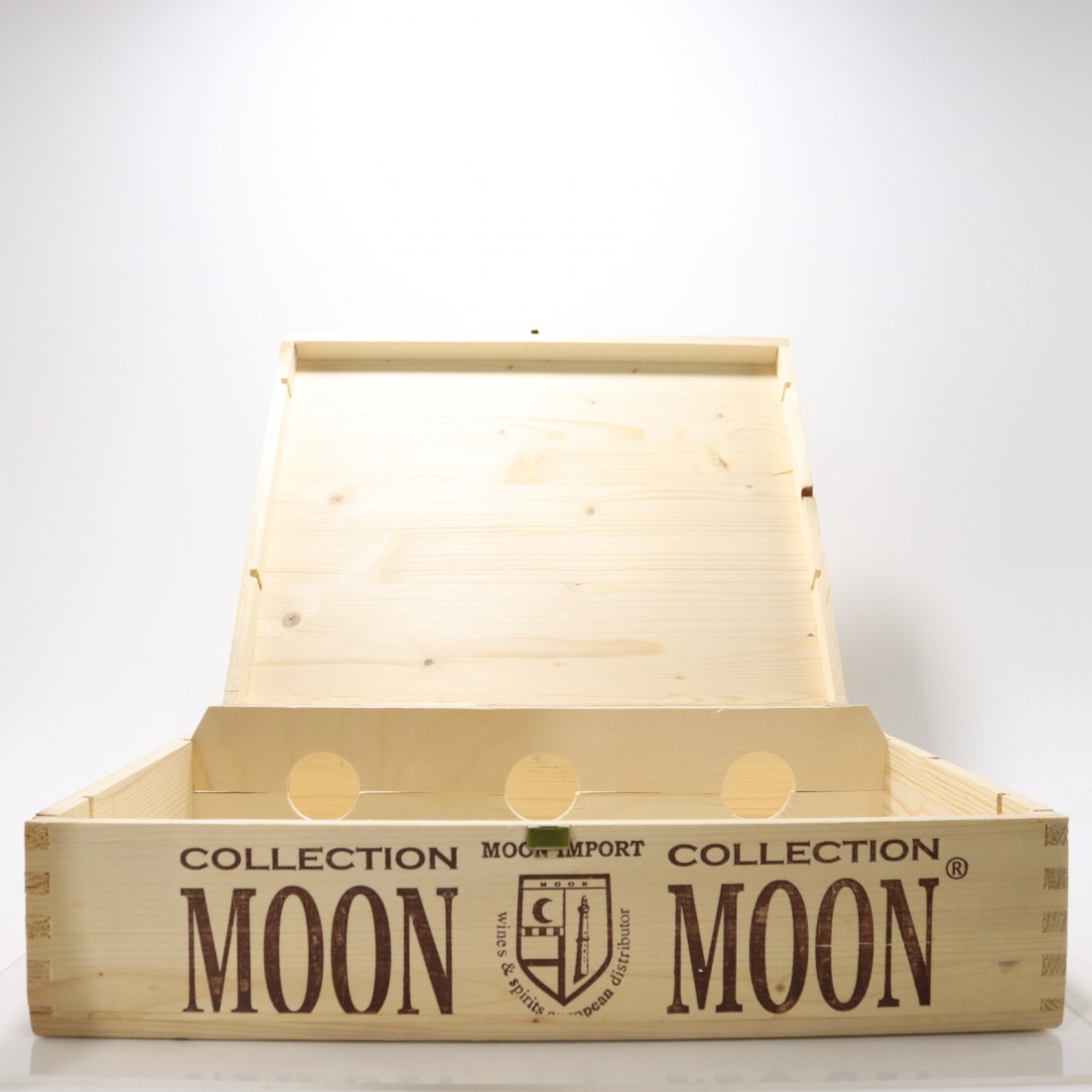 Moon Import Wooden Presentation Box Whisky Auctioneer
