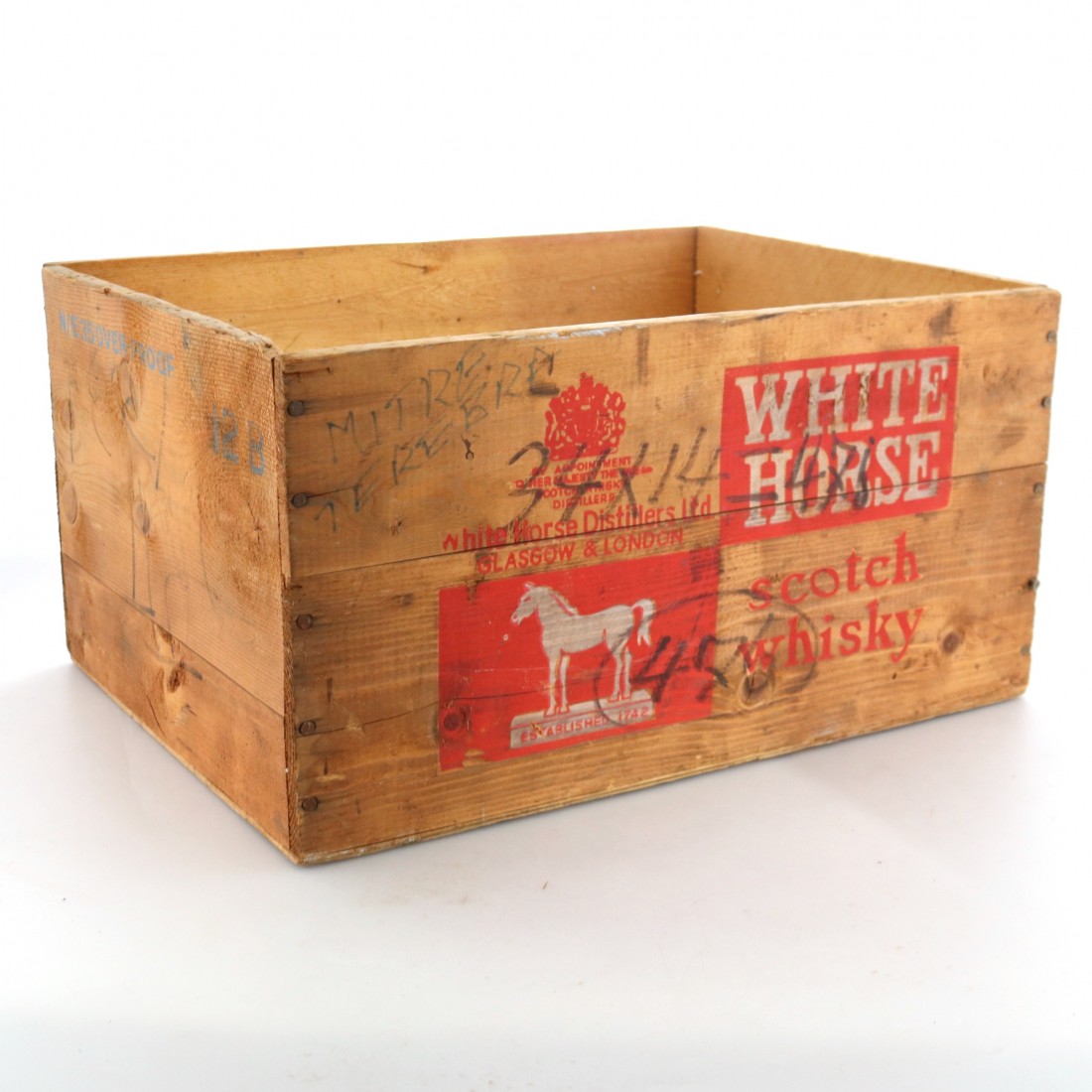 White Horse Wooden Crate / Singapore Whisky Auctioneer